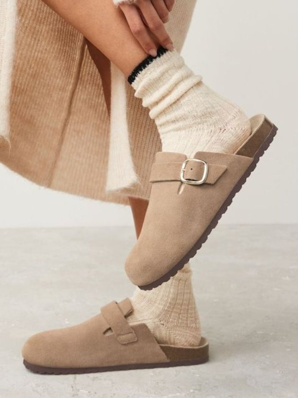 Suede Boston-style Clogs, size 8